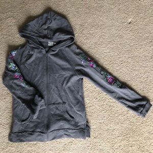 Great zip up embroidered Mudd hoodie